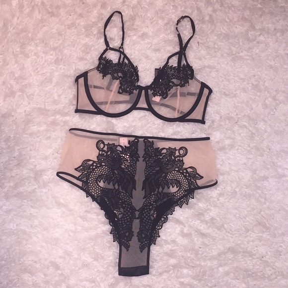 VS Dragon Appliqué Balconet & Cheeky Set 36/34/M-NWT - Picture 3 of 9
